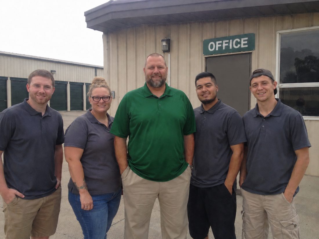 Pest control professionals in Hoffman Estates, IL